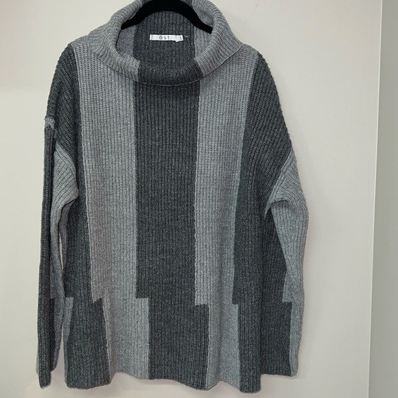 Ost Rolled Neck Wool-Blend Sweater | Grey | Large | EUC - Picture 3 of 8